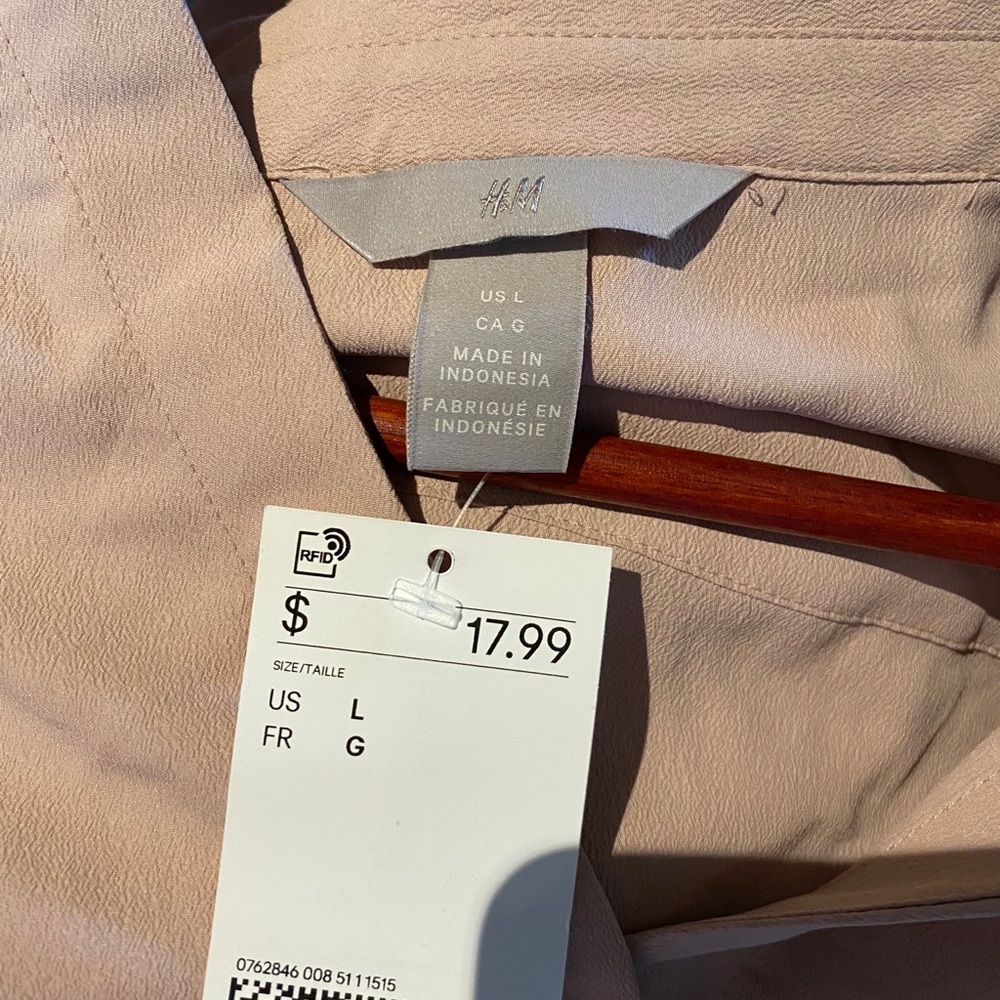 H&M Blush Long Sleeve Button Down Shirt - Picture 3 of 3